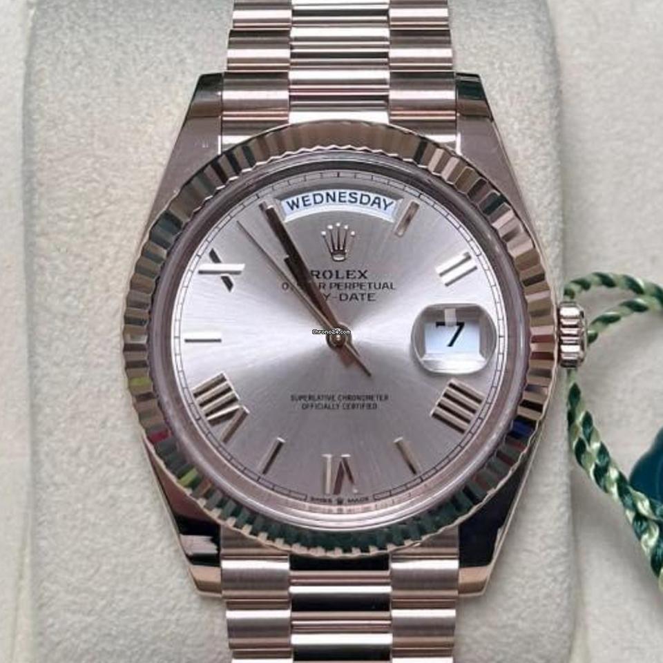 Rolex Day-Date 40 NEW 2024 Day-Date 40 SUNDUST ROMAN 228235