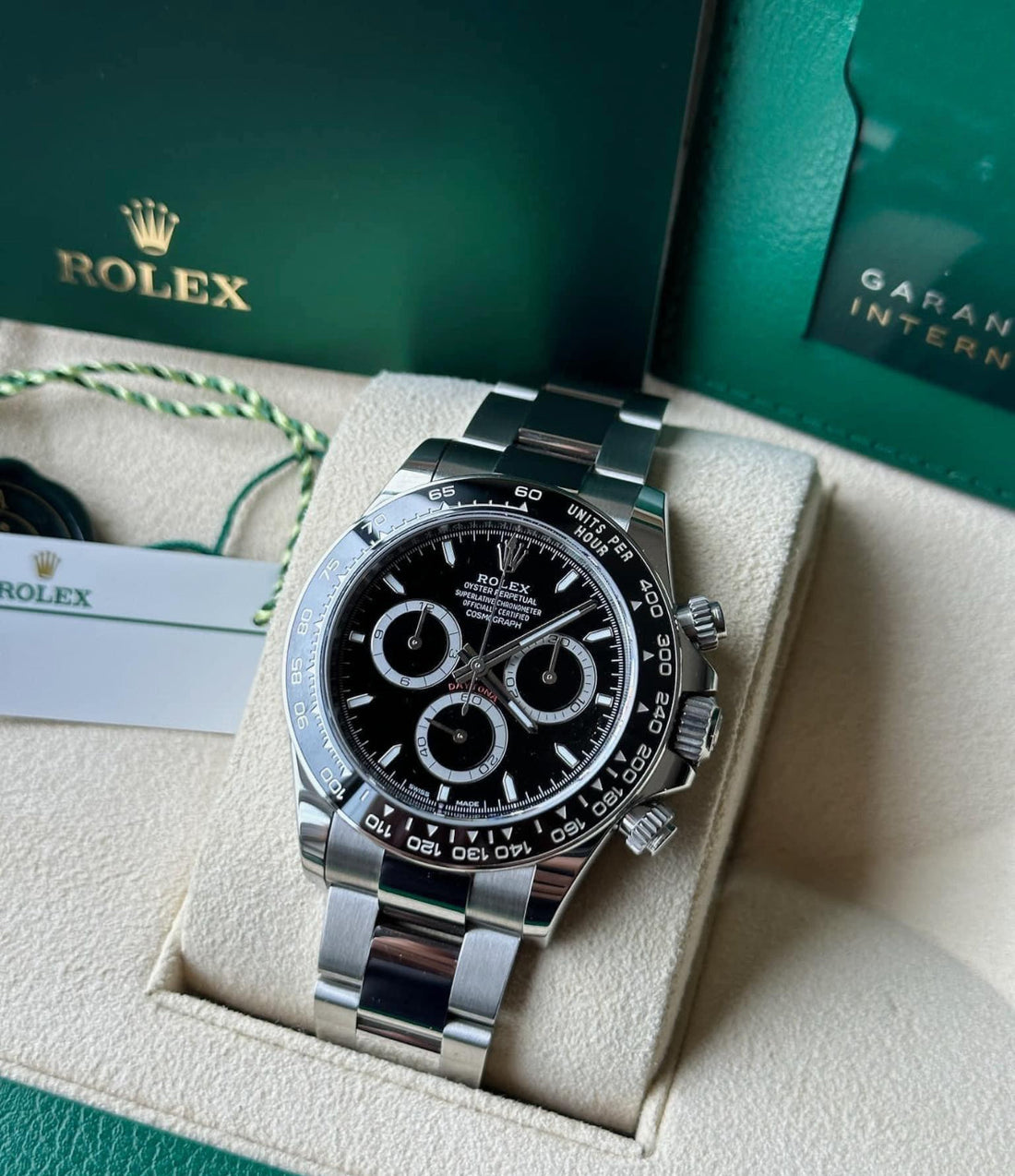 UNWORN 2025 Rolex Cosmograph Daytona 40 126500LN - Black Dial